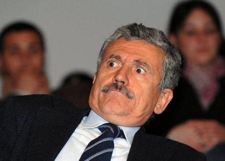 Whoa! Massimo d'Alema leaning back in shock